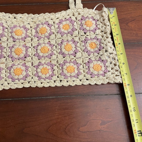 Zara Crocheted Floral Crop Top - Picture 2 of 7